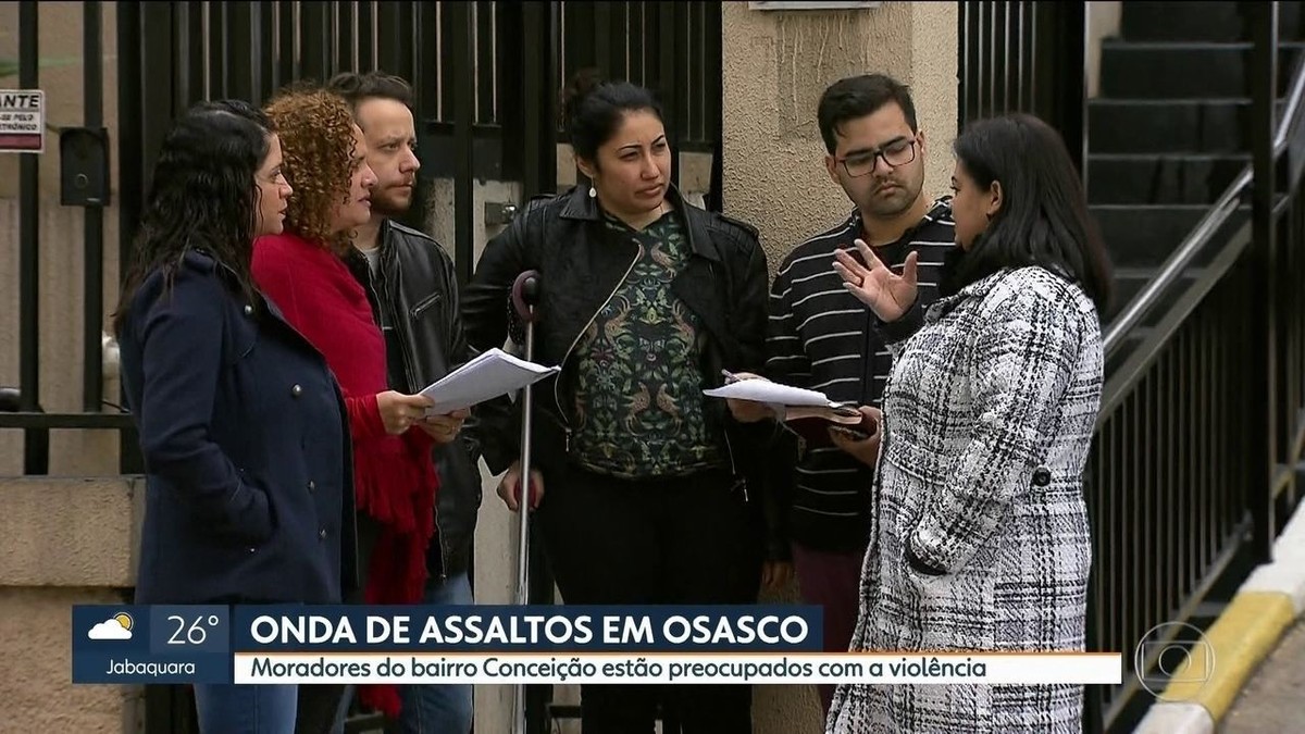 Onda de assaltos preocupa moradores de bairro em Osasco São Paulo G1