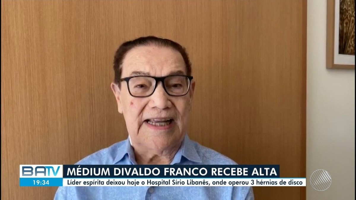 Após alta Divaldo Franco revela sequela na perna esquerda mas diz que