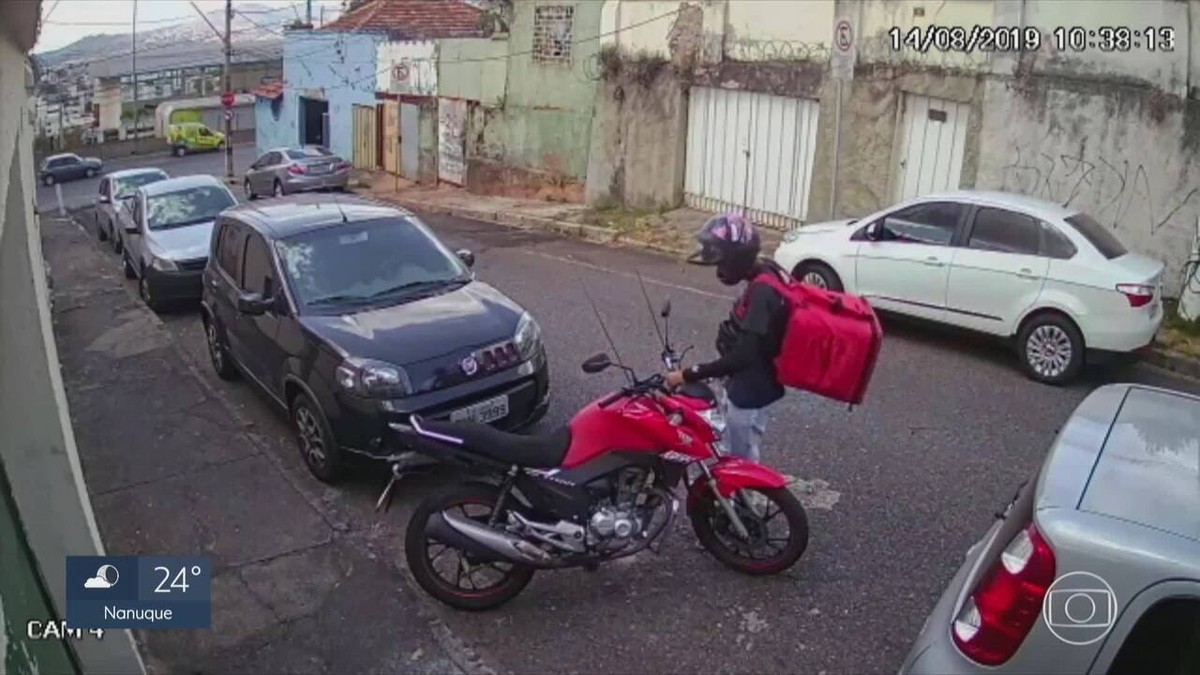 Bandidos fingem ser entregadores para roubar moto em BH veja vídeo