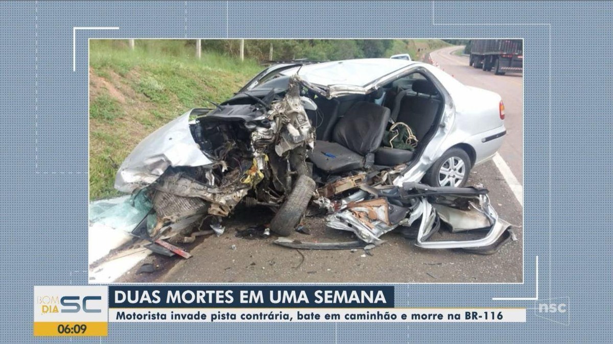 Homem morre após invadir pista contrária e bater em caminhão na Serra