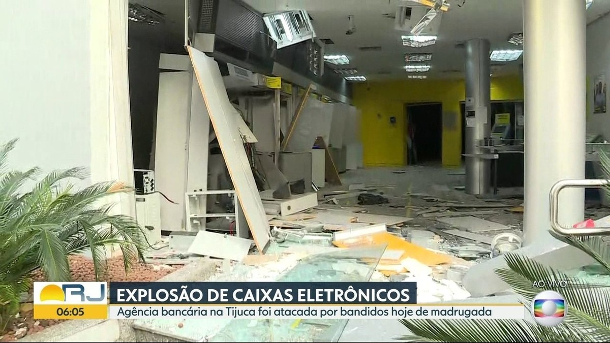 Criminosos Explodem Banco Na Zona Norte Do Rio Rio De Janeiro G