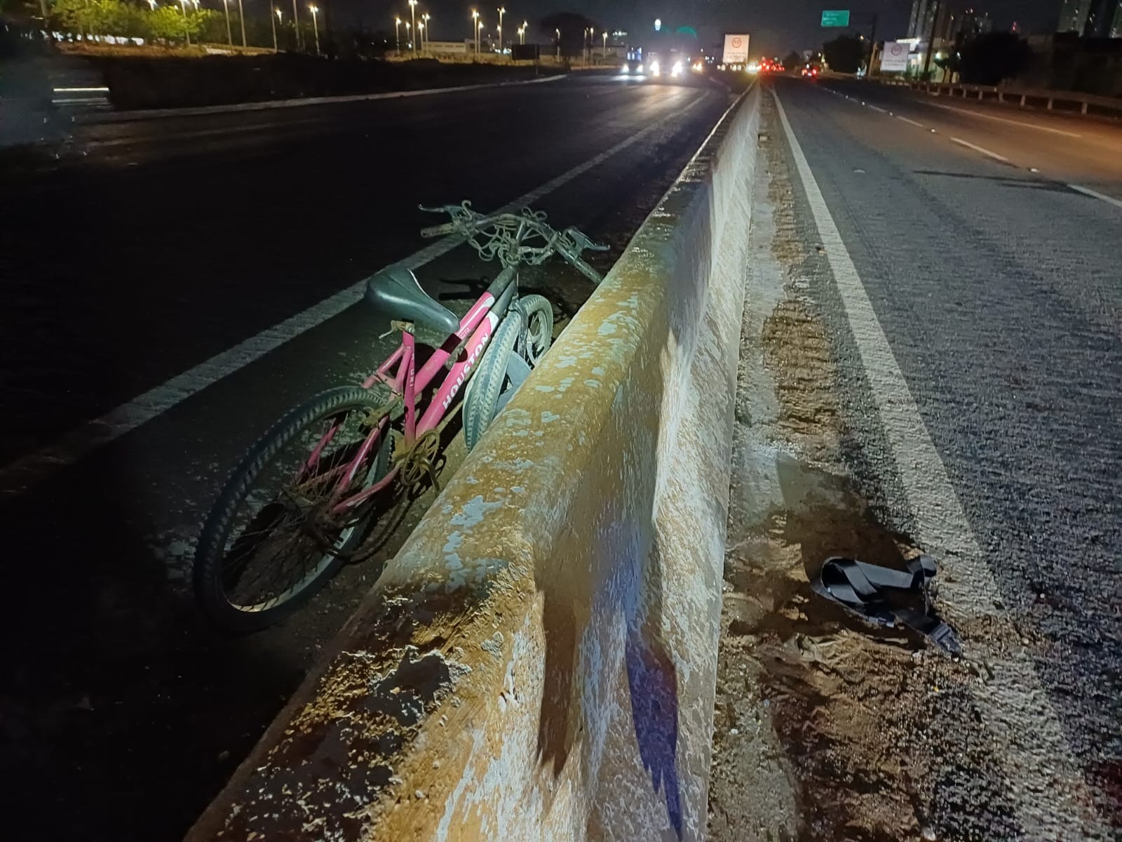 Ciclista fica ferido após ser atropelado na BR 304 em Mossoró