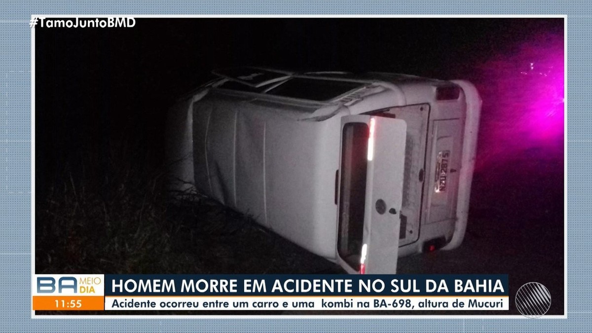 Homem morre e outro fica ferido após batida entre carro e kombi no sul