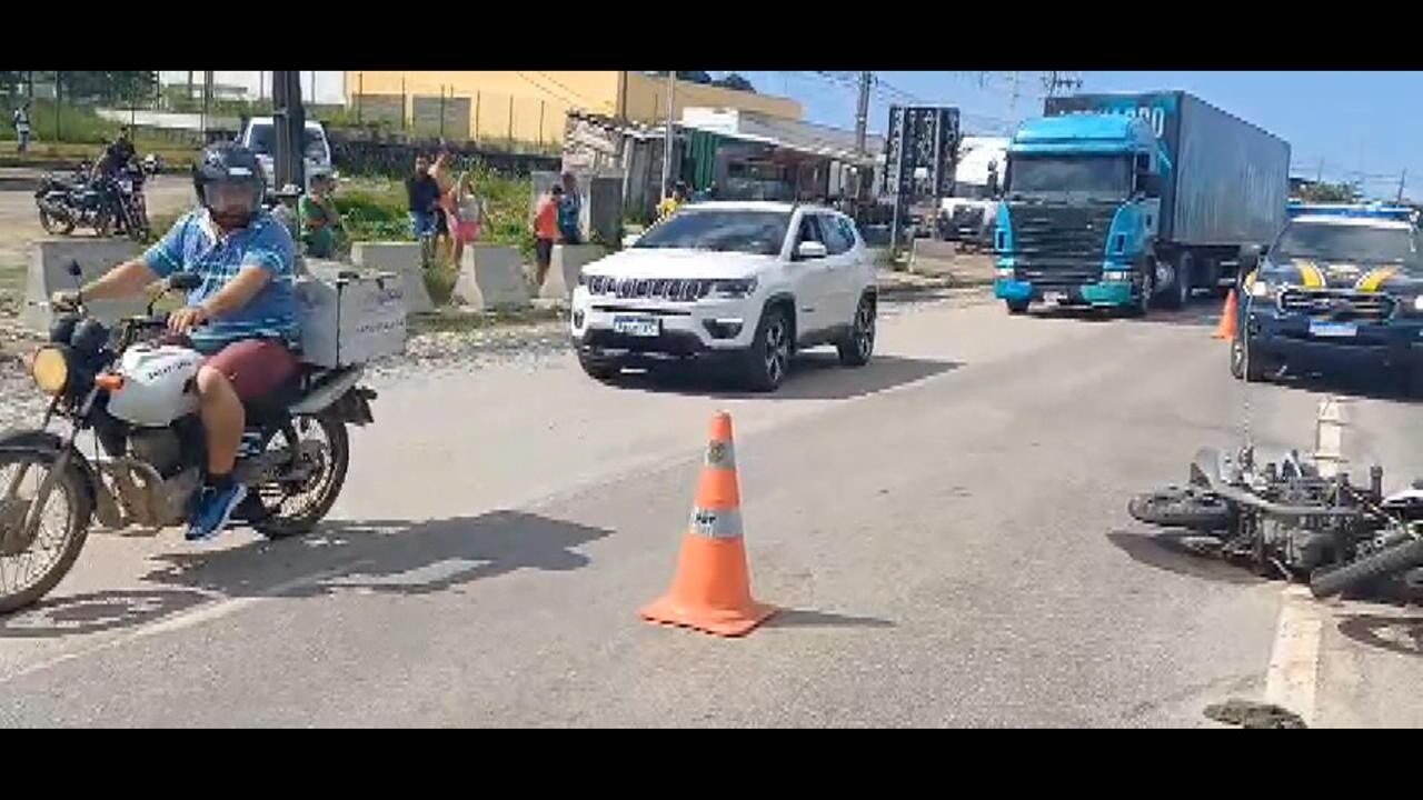 Mototaxista Morre Ap S Perder Controle Da Moto E Ser Atropelado Por