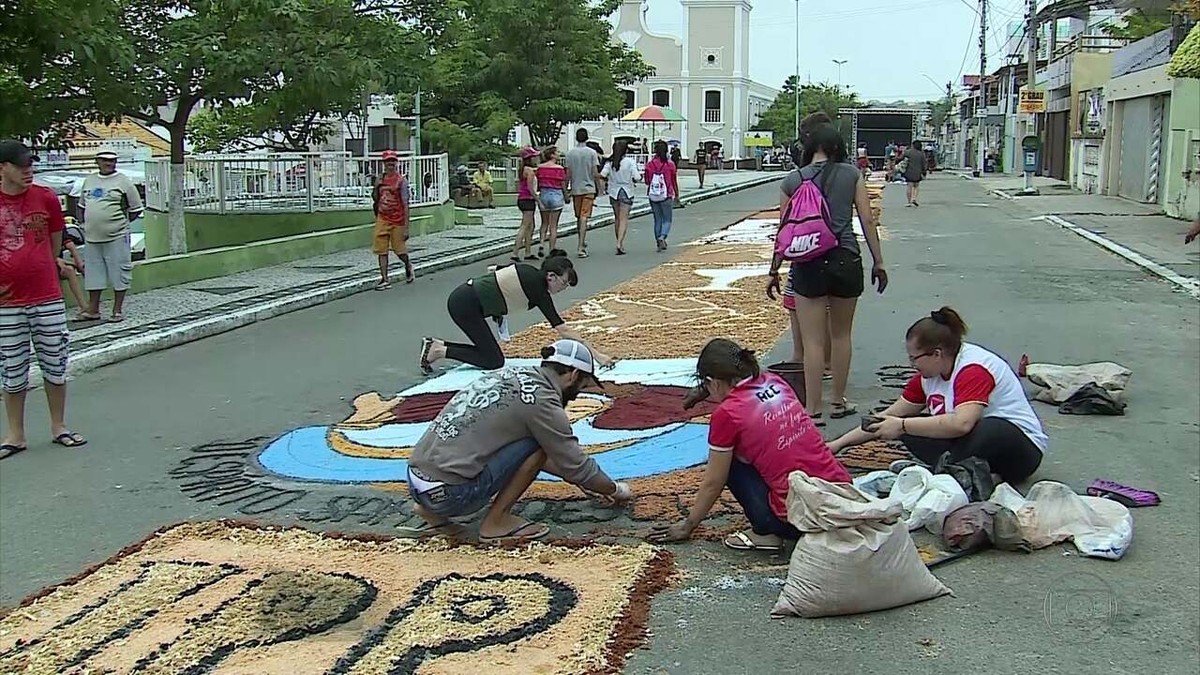 Cat Licos Celebram Corpus Christi Tapetes E Missas Em Pernambuco