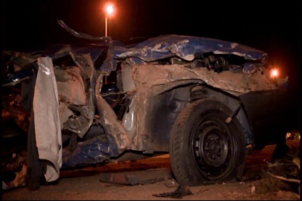 Motorista de carro foge da PM em Divinópolis invade contramão na MG