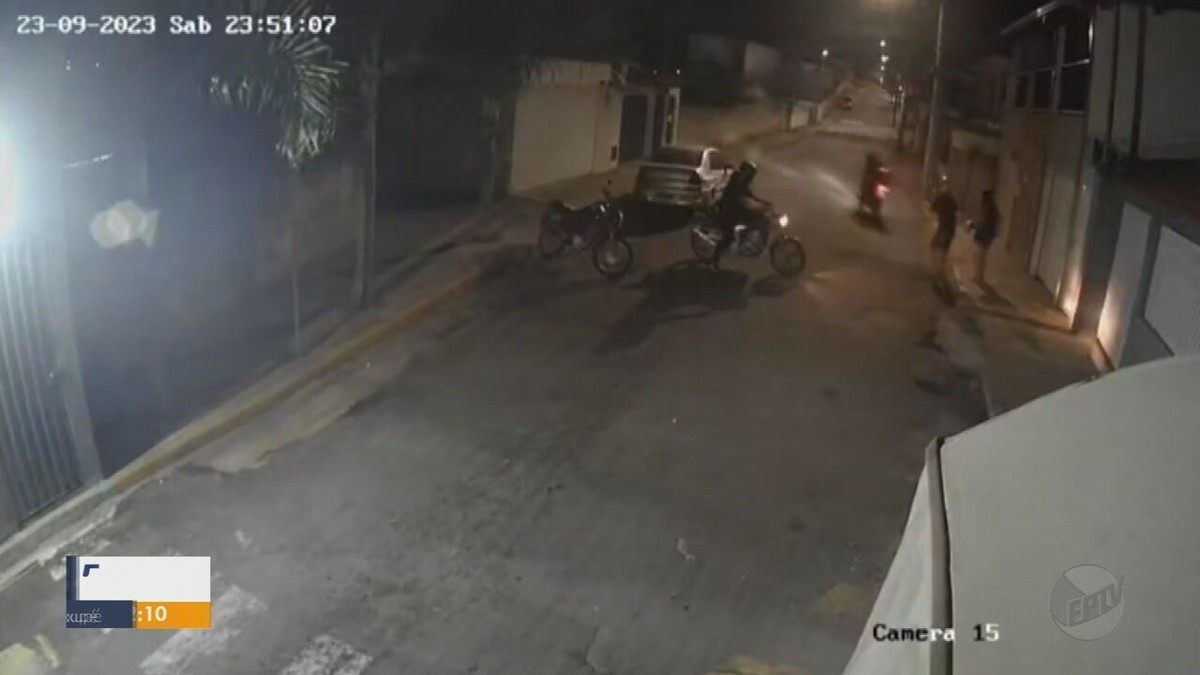 Dupla rouba moto de casal na entrada de casa em Varginha vítima