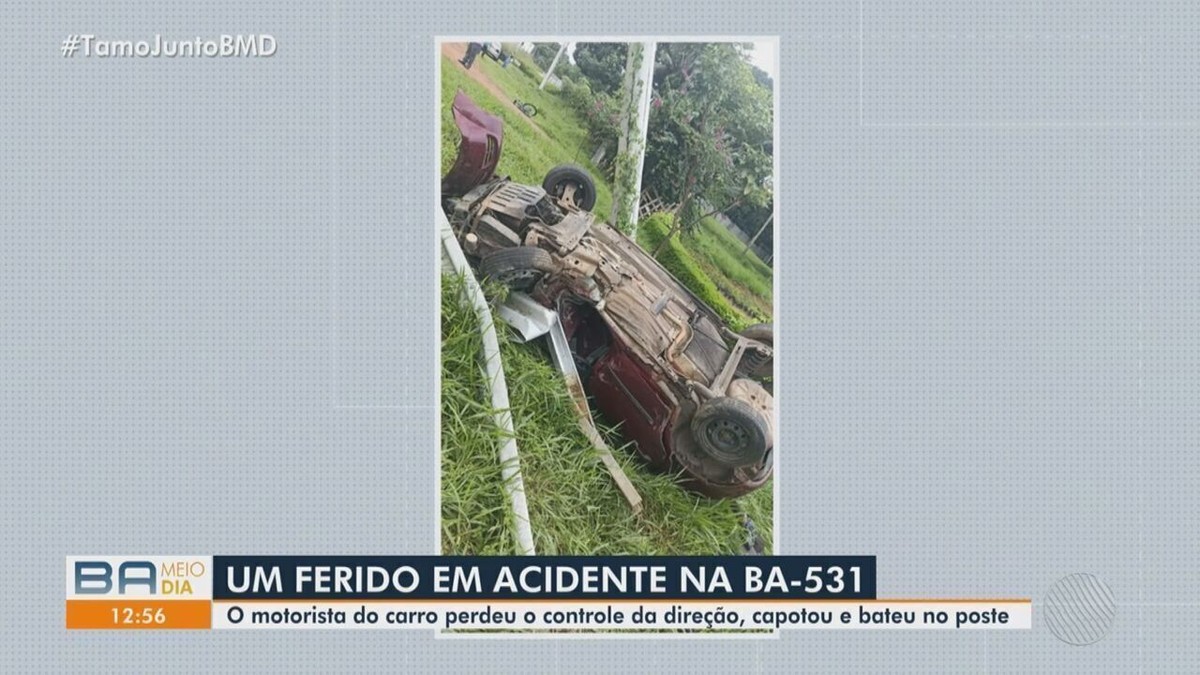 Jovem fica ferido e carro destruído após bater em poste na Região