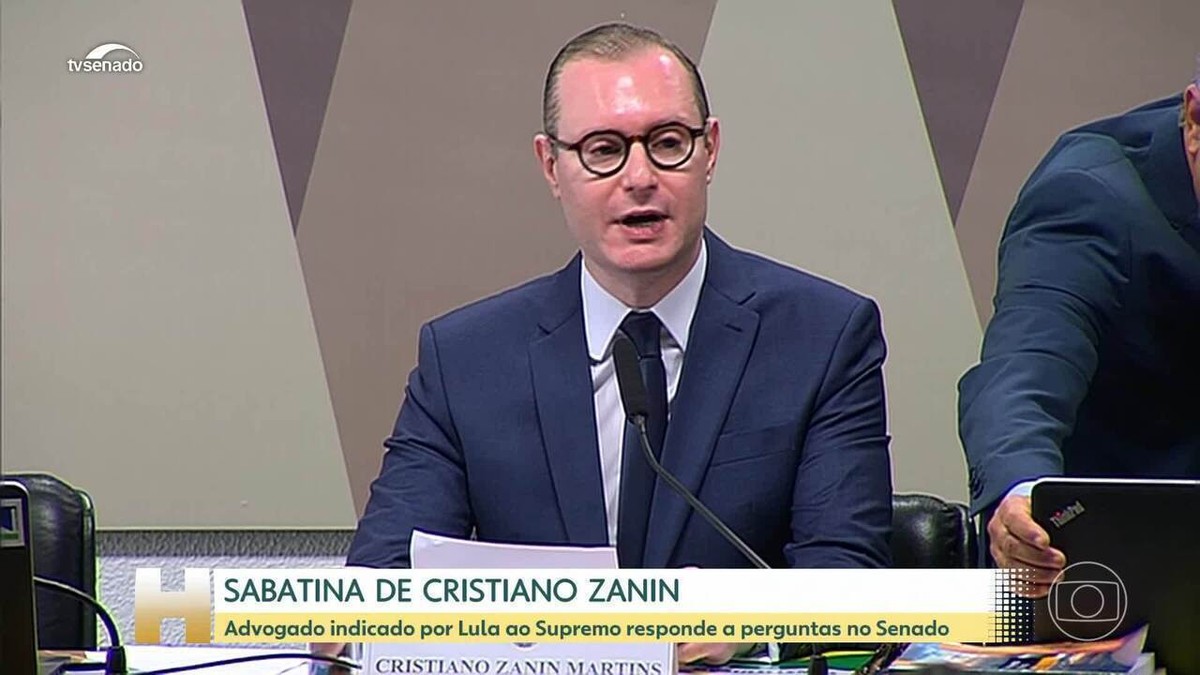 Veja repercussão da aprovação de Cristiano Zanin para o Supremo