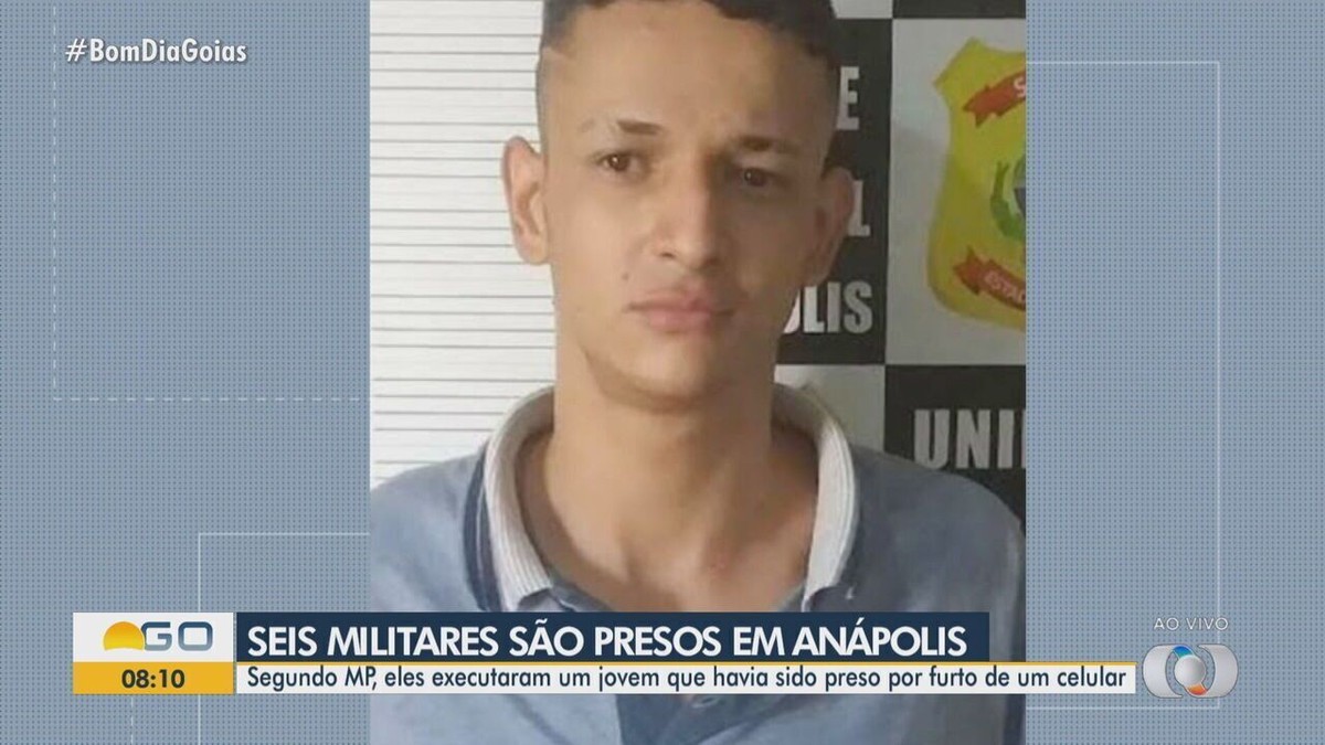 Seis Policiais Militares Acusados De Matar Jovem Que Estava Algemado Em