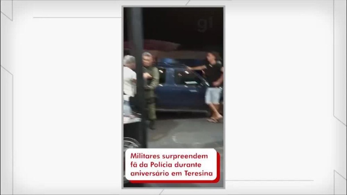 VÍDEO policiais fazem surpresa de aniversário e levam bolo da PM para