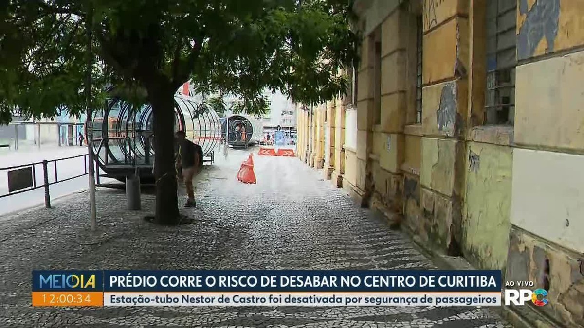 Pr Dio No Centro De Curitiba Interditado Por Risco De Desabamento