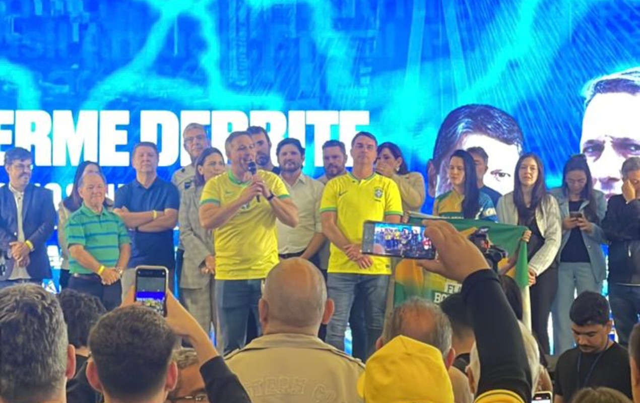 Guilherme Derrite lança pré-candidatura ao Senado por SP durante evento com Flávio Bolsonaro em Sorocaba