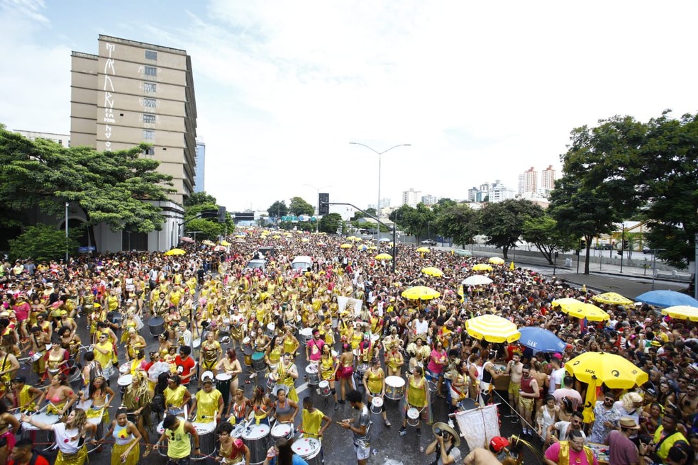 Carnaval em BH: alta em despesas pressiona blocos - 16/02/2023 - Cotidiano  - Folha