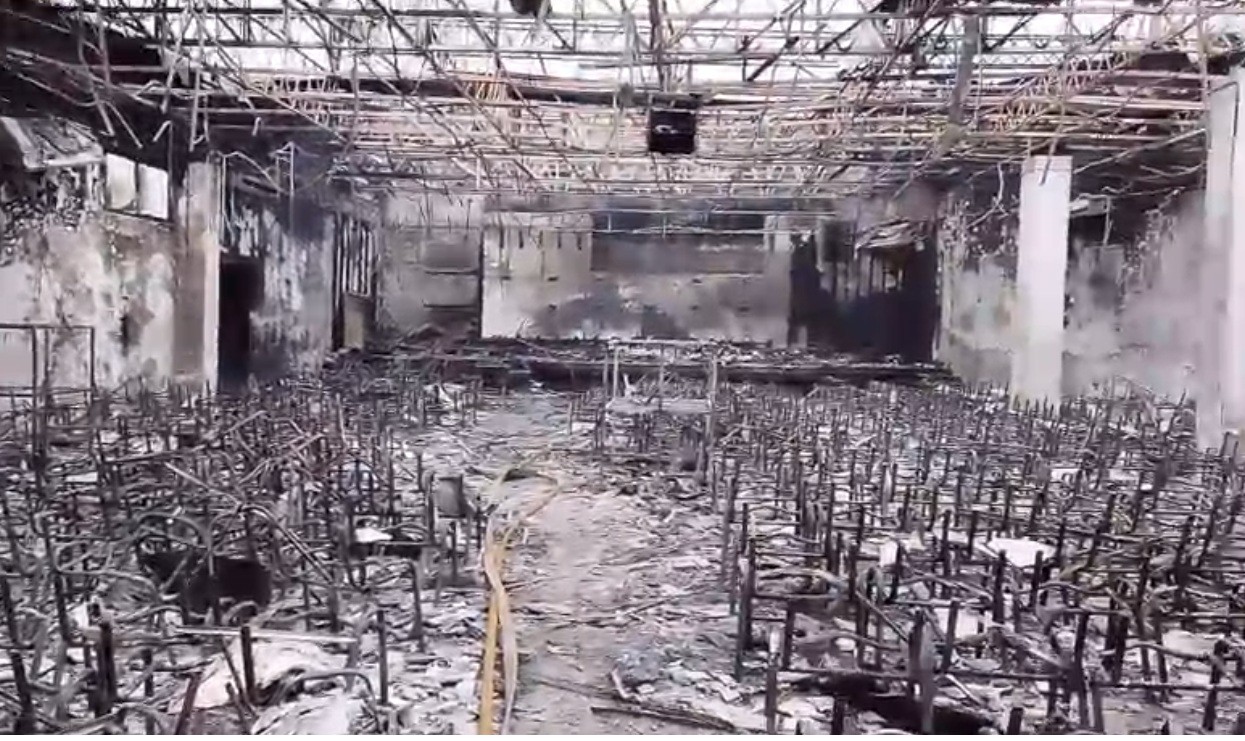 Incêndio destrói igreja da Assembleia de Deus em avenida do Recife; VÍDEO