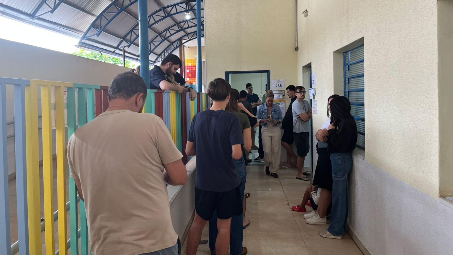Após abstenção média de 22% no primeiro turno, eleitores voltam às urnas para eleger presidente em cidades do centro-oeste de SP
