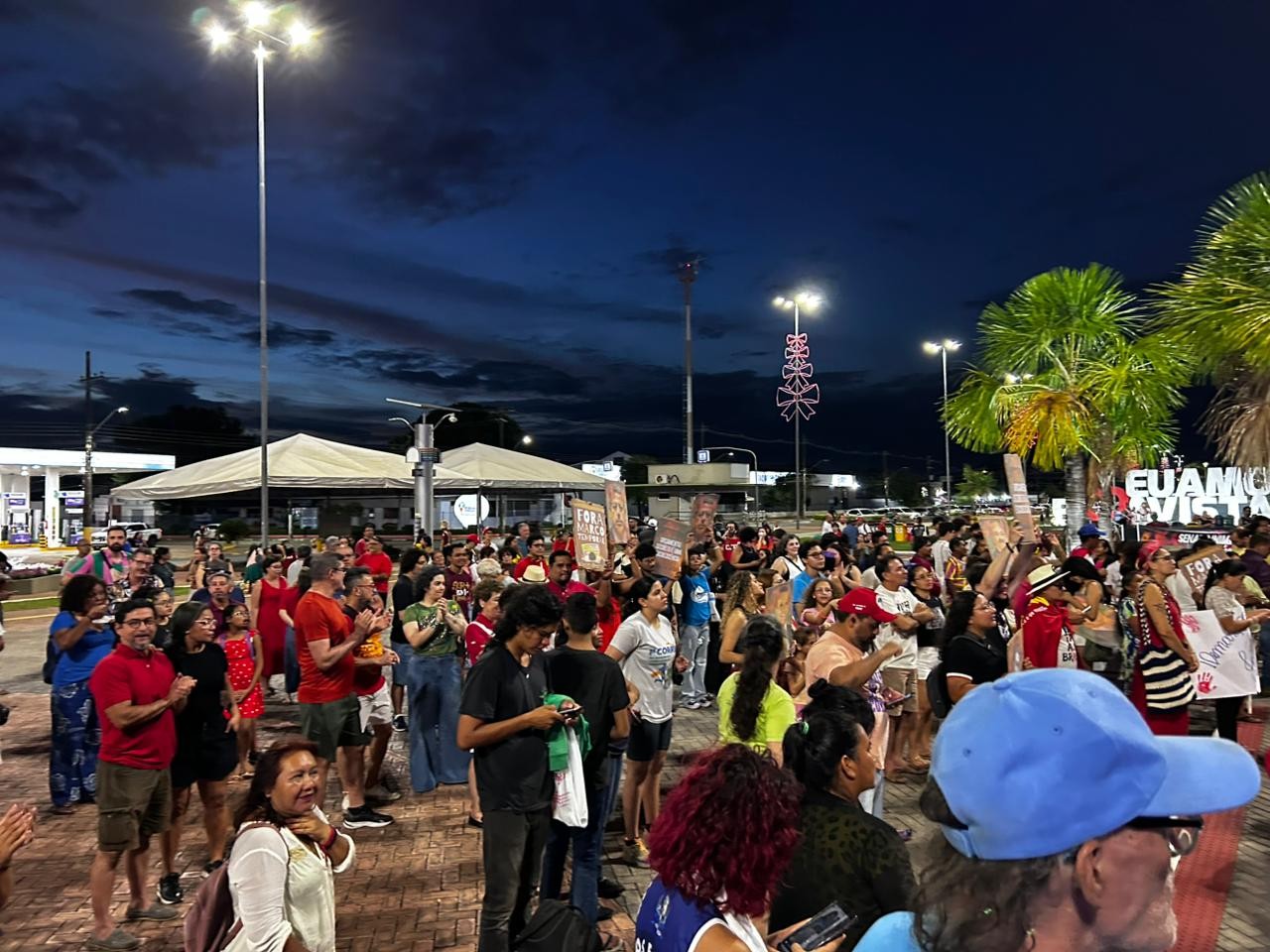 Manifestantes protestam contra PL da Dosimetria e marco temporal em RR