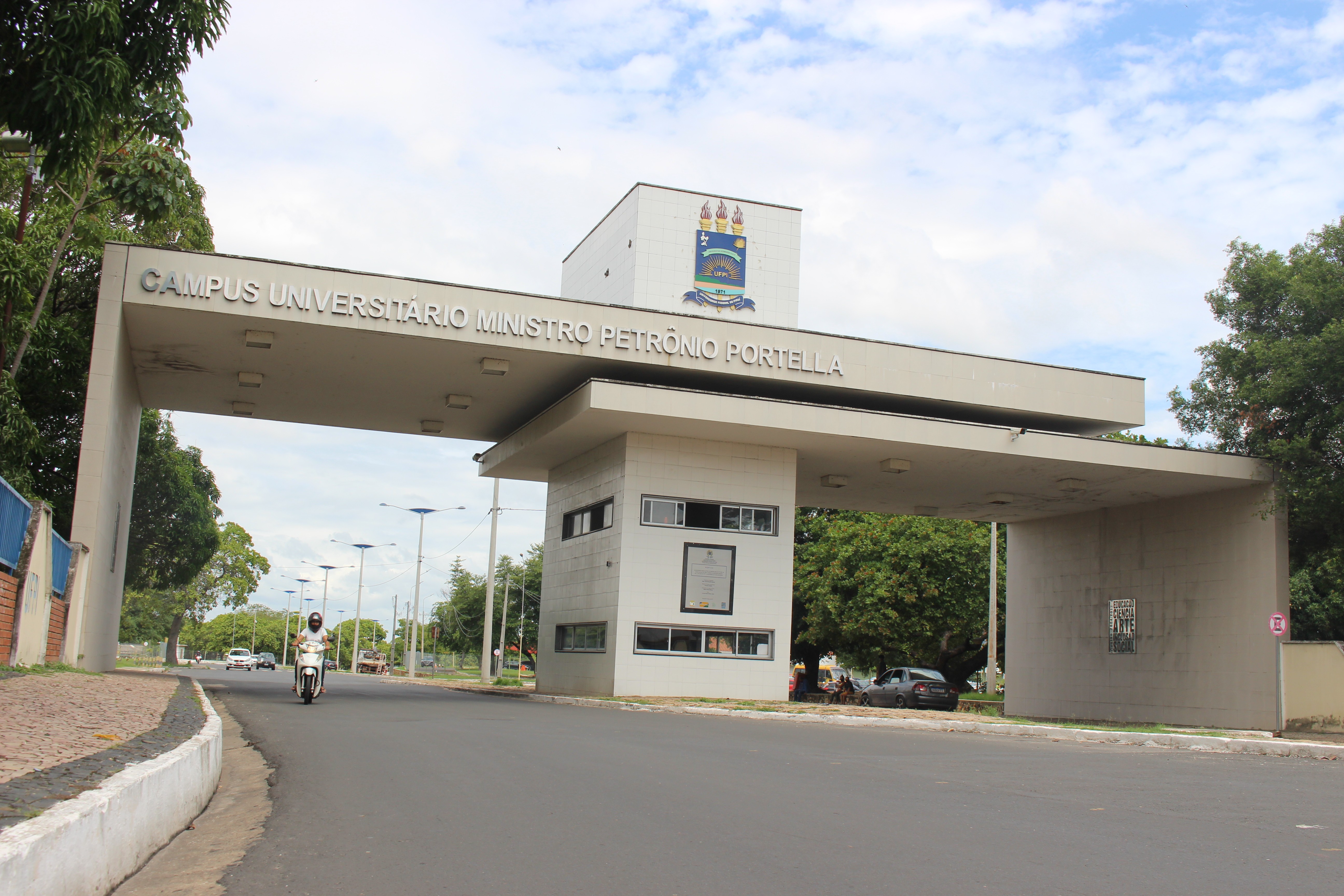 Candidatas à reitoria da UFPI desistem e UFPI define dois novos nomes para compor lista tríplice; entenda processo