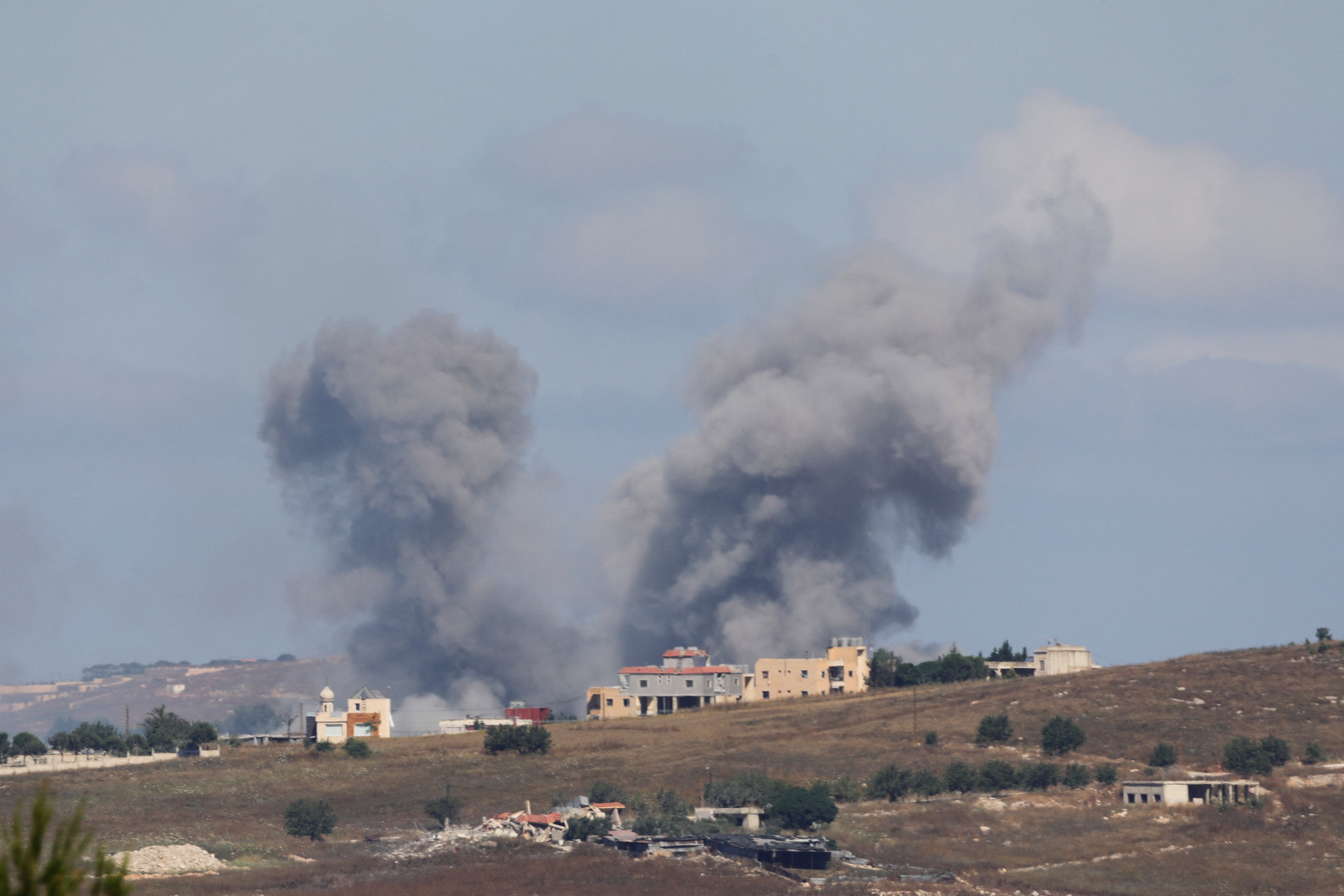 Israel e Hezbollah concordam com cessar-fogo, diz agência