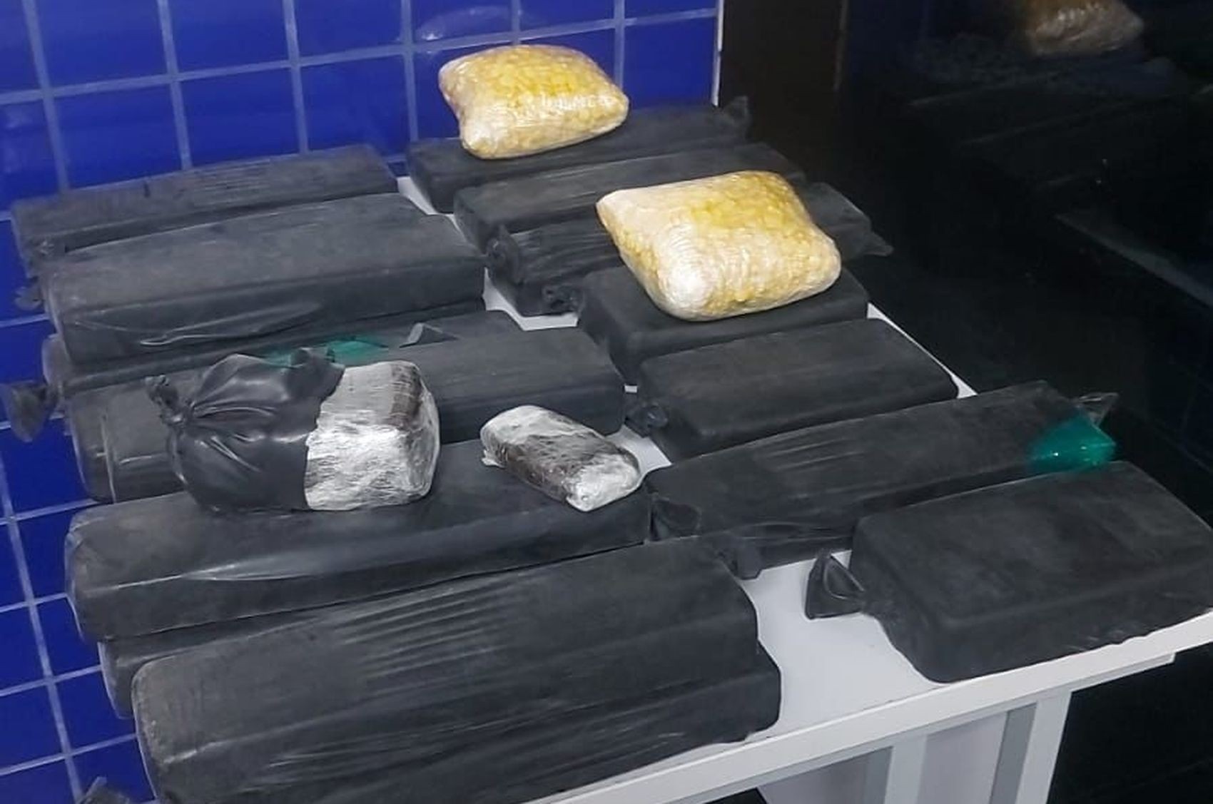 PRF apreende 17kg de drogas em São Cristóvão