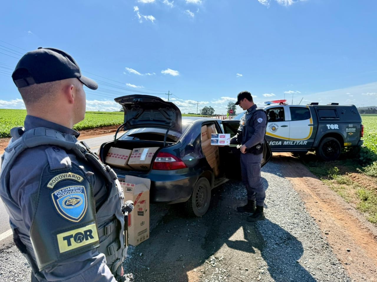 Homem é preso com carga de cigarros sem nota fiscal em Pilar do Sul