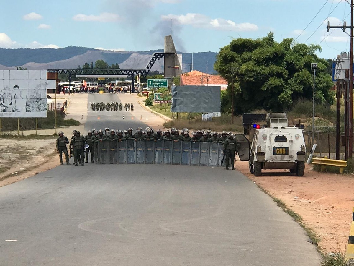 Protestos Pela Entrada De Ajuda Humanitária Na Fronteira Da Venezuela Com A Colômbia E O Brasil 6815