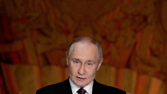 Rússia testou novo drone nuclear submarino 'imbatível', diz Putin