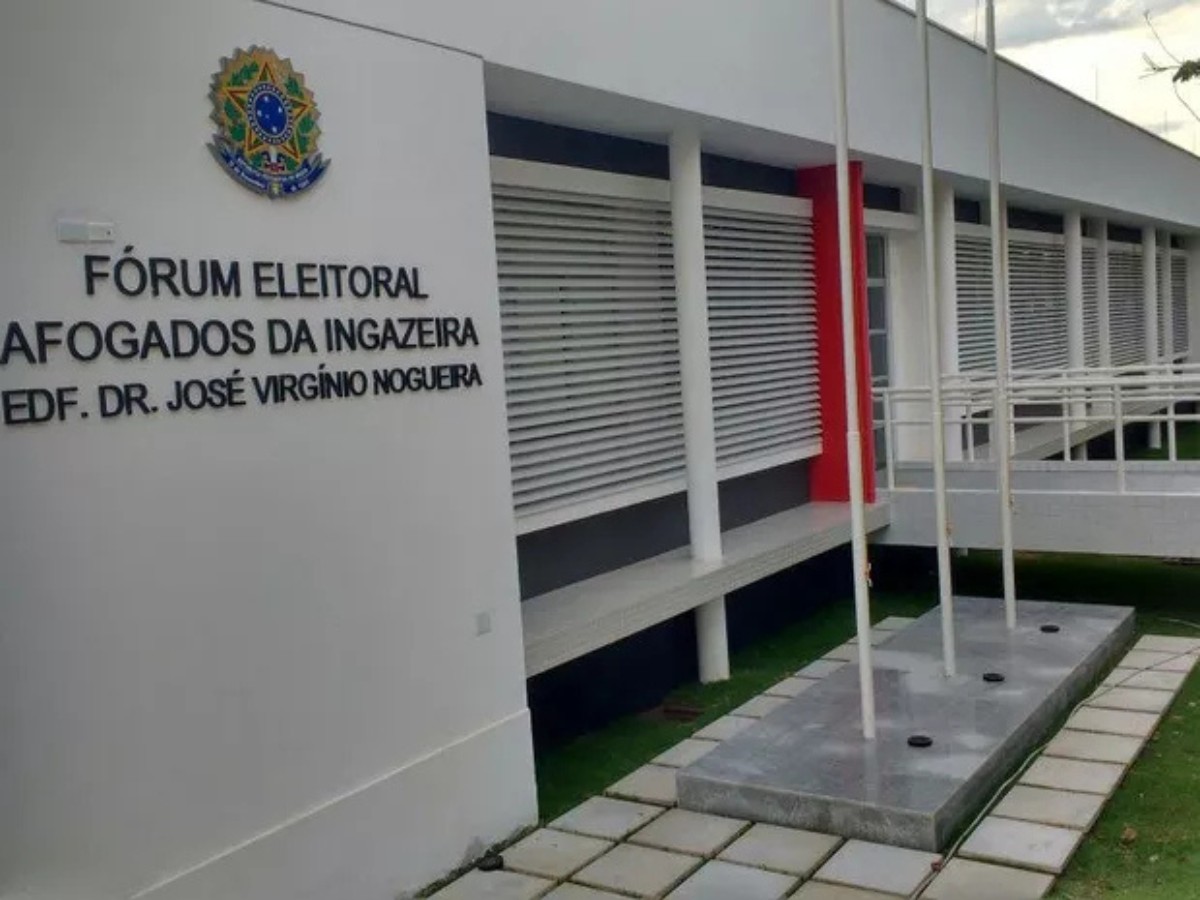 Justiça Eleitoral cassa mandatos de prefeito e vice de Afogados da Ingazeira por abuso de poder nas eleições