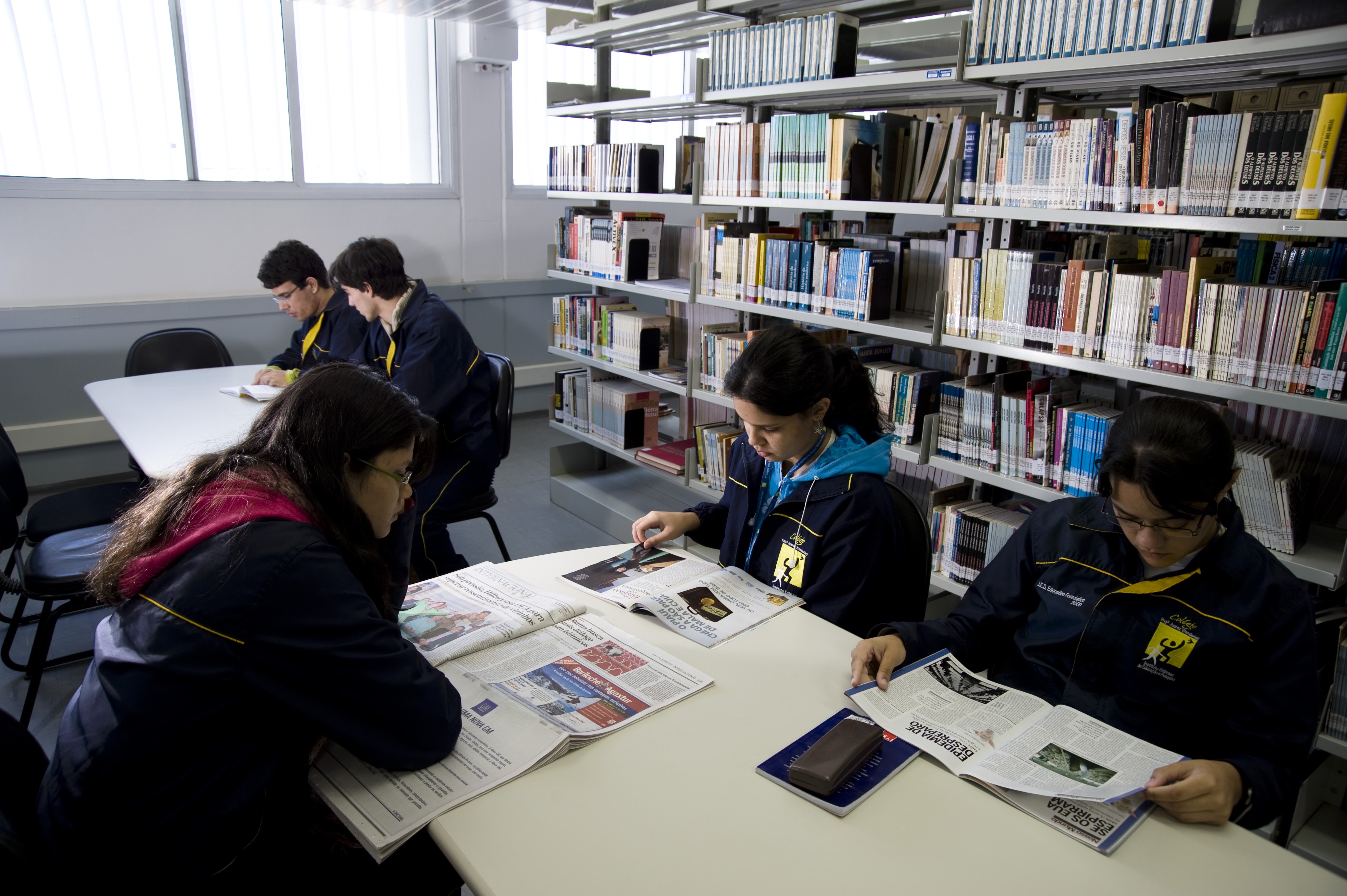 Inscrições para processo seletivo dos Colégios Embraer terminam nesta terça-feira; veja como participar