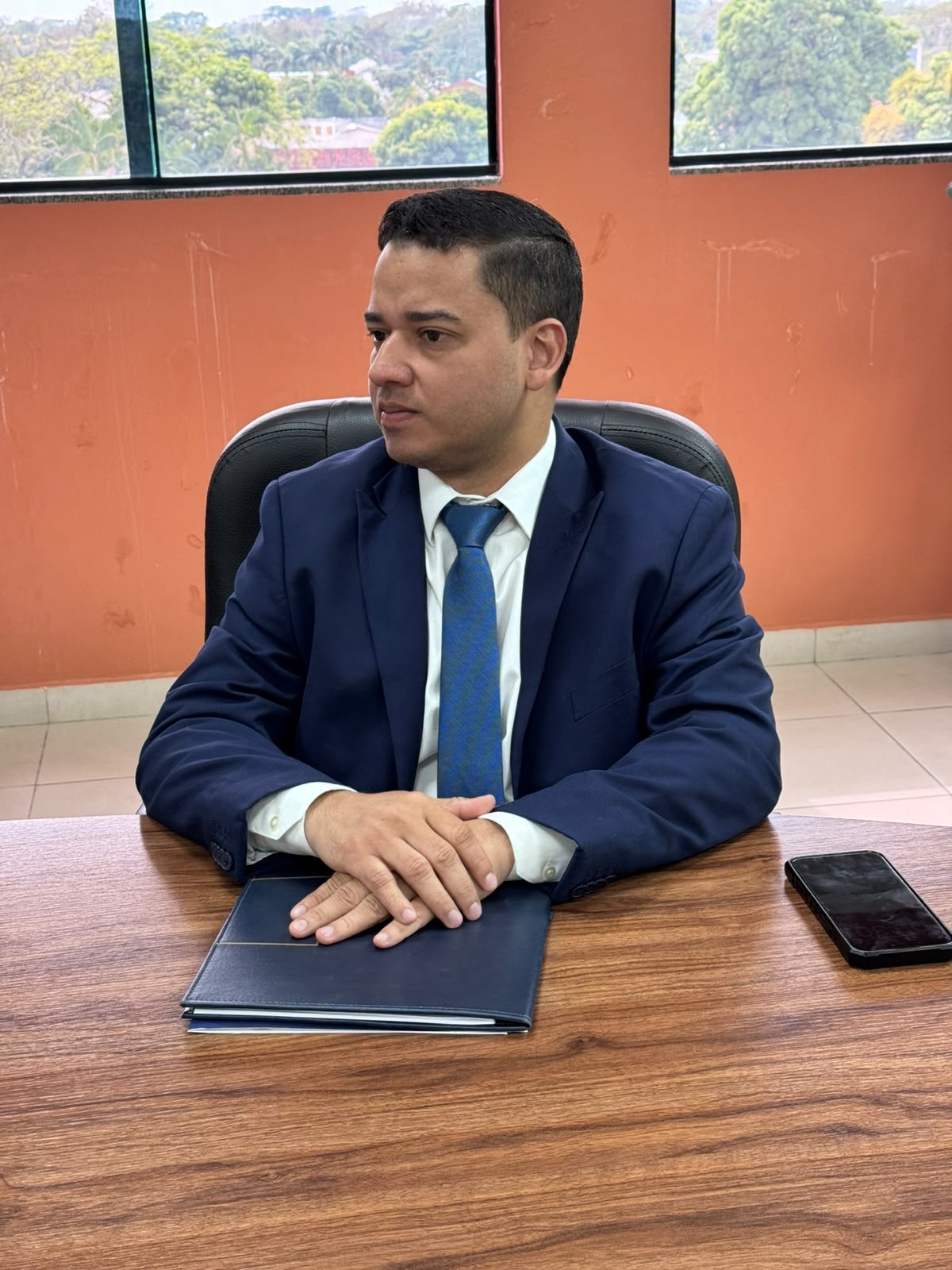 Representantes da Fecomércio-AC, do Sincoacre e do Ministério do Trabalho e Emprego participaram da celebração da Convenção Coletiva de Trabalho do Comércio 2026/2028. — Foto: Efraim Macambira