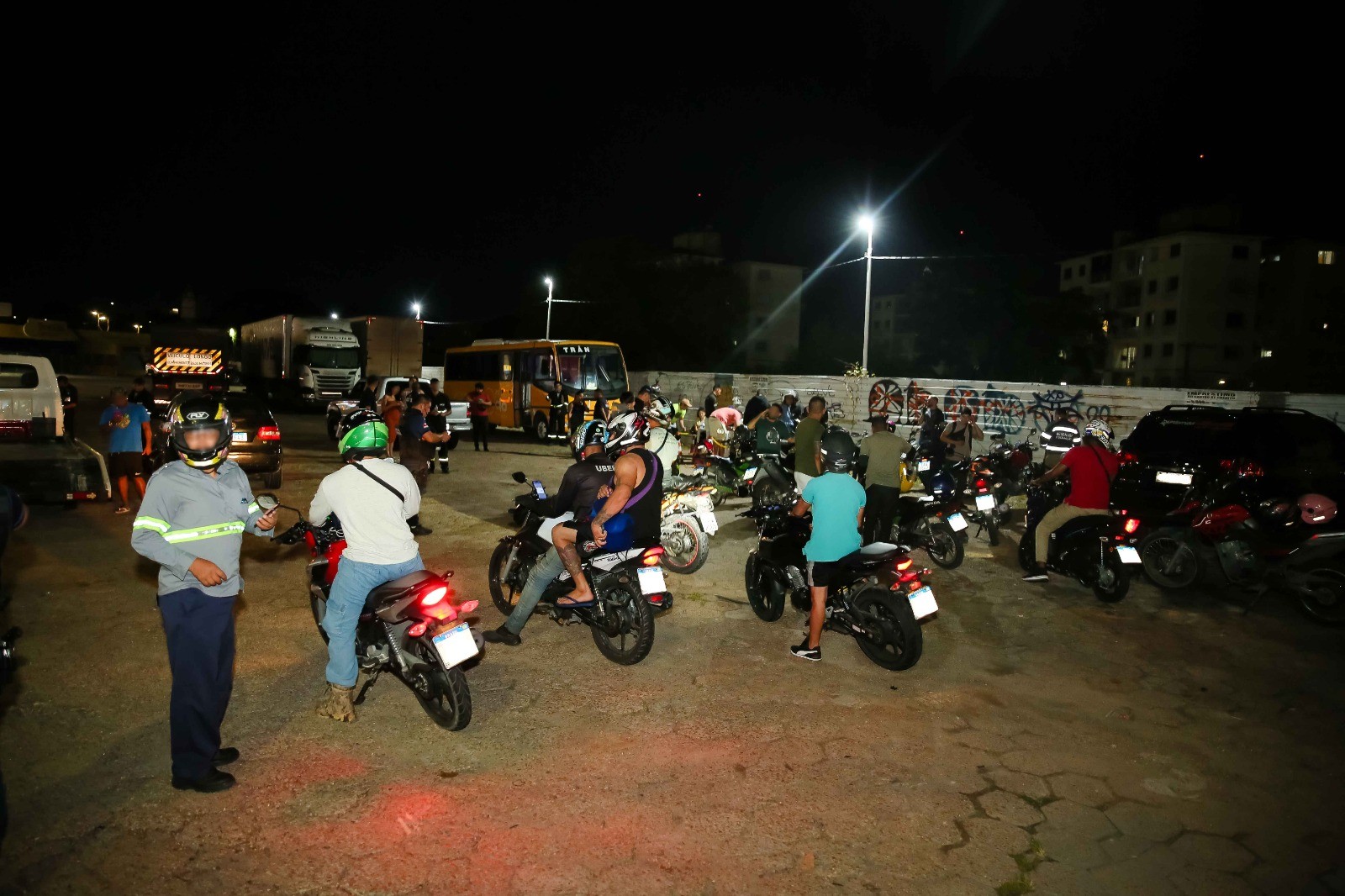 Mais de 450 veículos com irregularidades são autuados durante operação 'Lei Seca' em Manaus