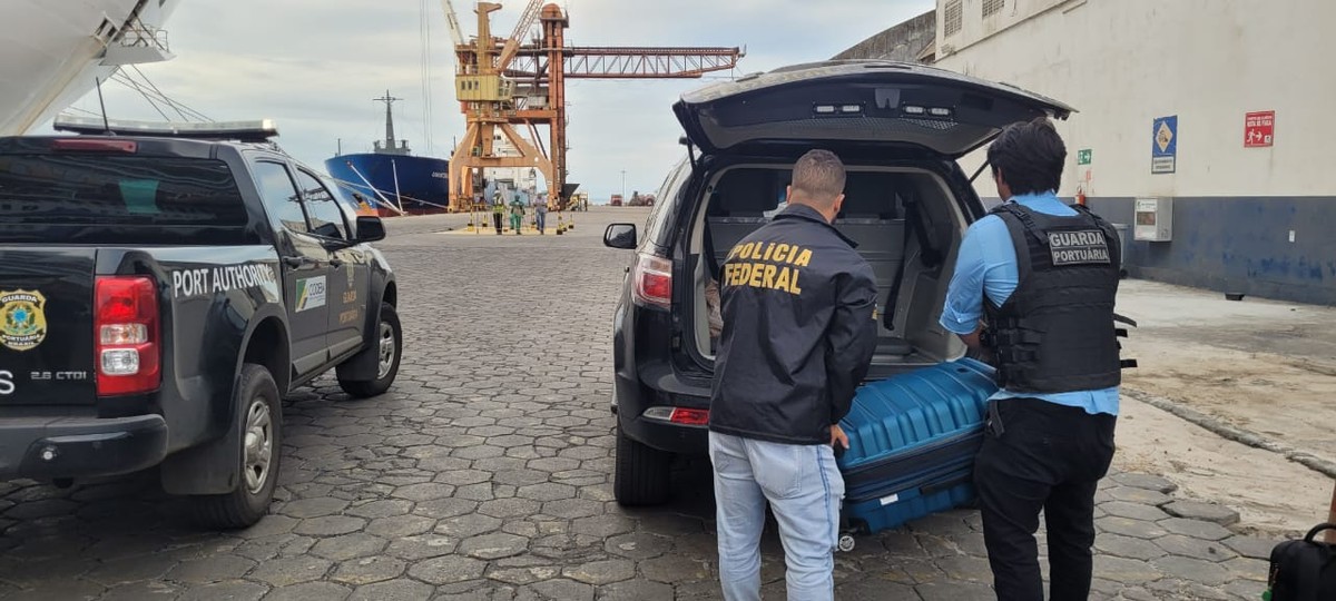 Mulher presa com mais de 40 kg de cocaína em navio tem prisão mantida e é transferida para presídio na Bahia