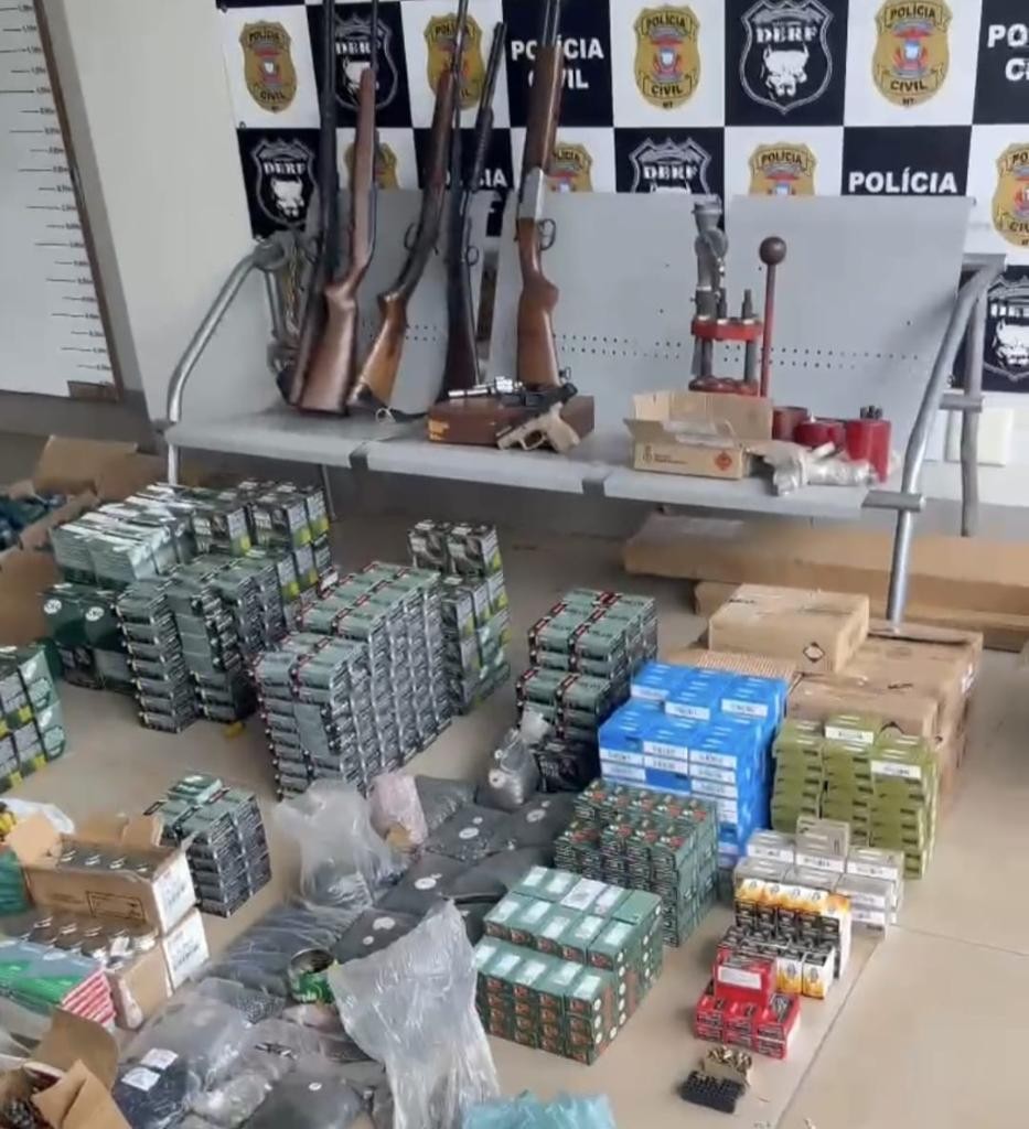 Seis pessoas são presas por envolvimento em comércio de armas e mais de 40 mil munições são apreendidas em MT