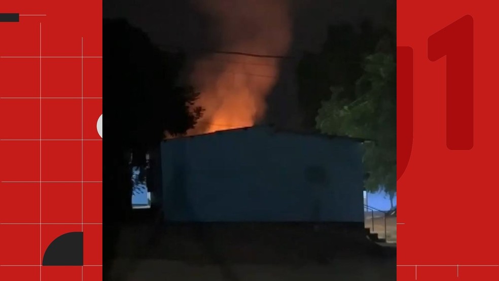 Explosão e incêndio deixam 4 trabalhadores da colheita de café feridos em Vila Valério, no Espírito Santo — Foto: Reprodução/TV Gazeta