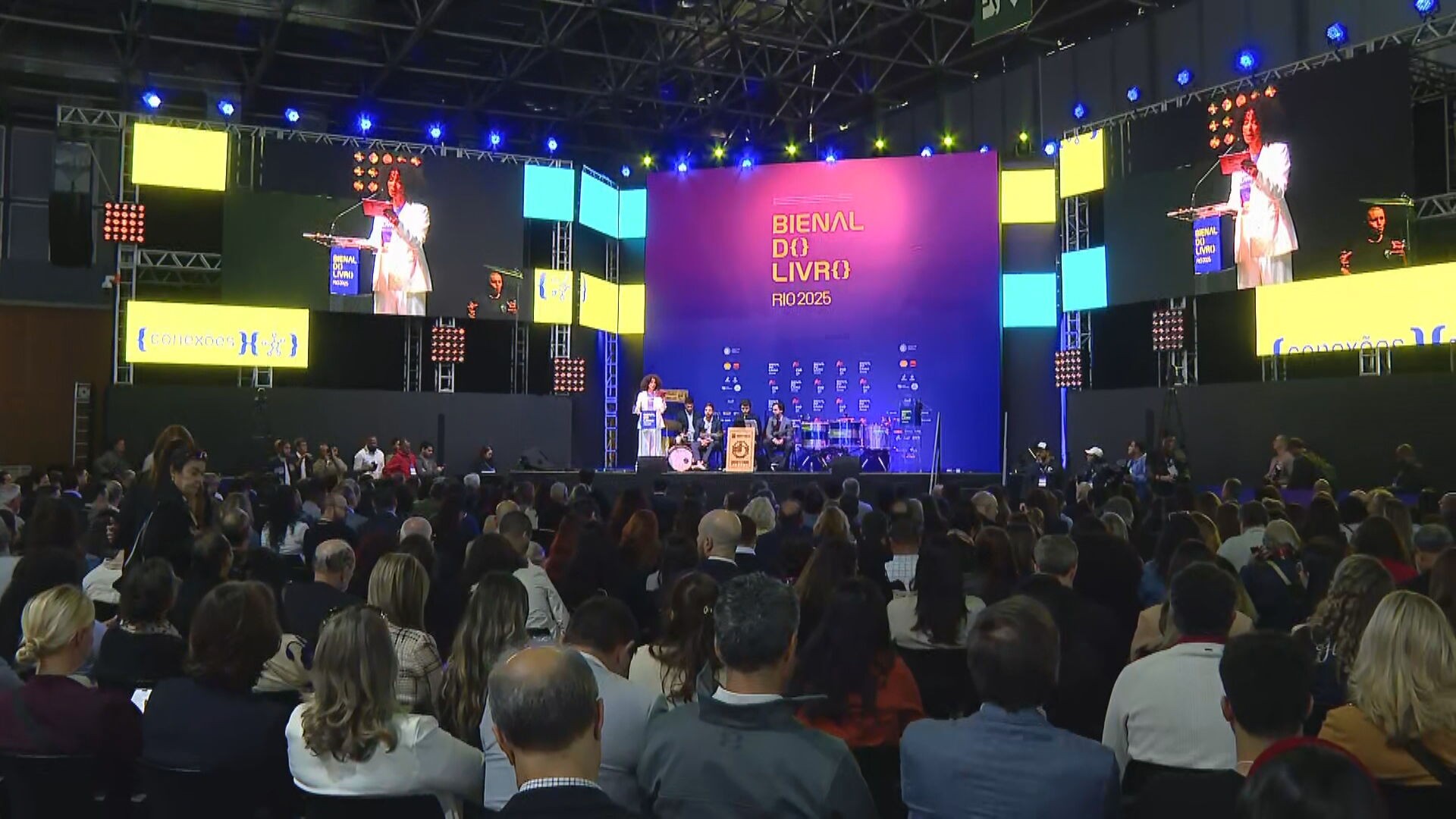 Bienal do Livro é aberta no Riocentro