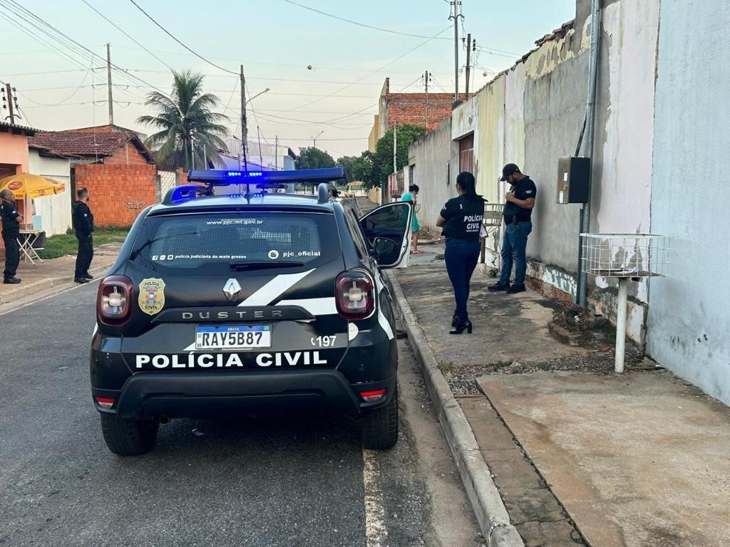 Quatro pessoas são presas durante operação contra grupo de estelionatários que aplicava golpes em MT