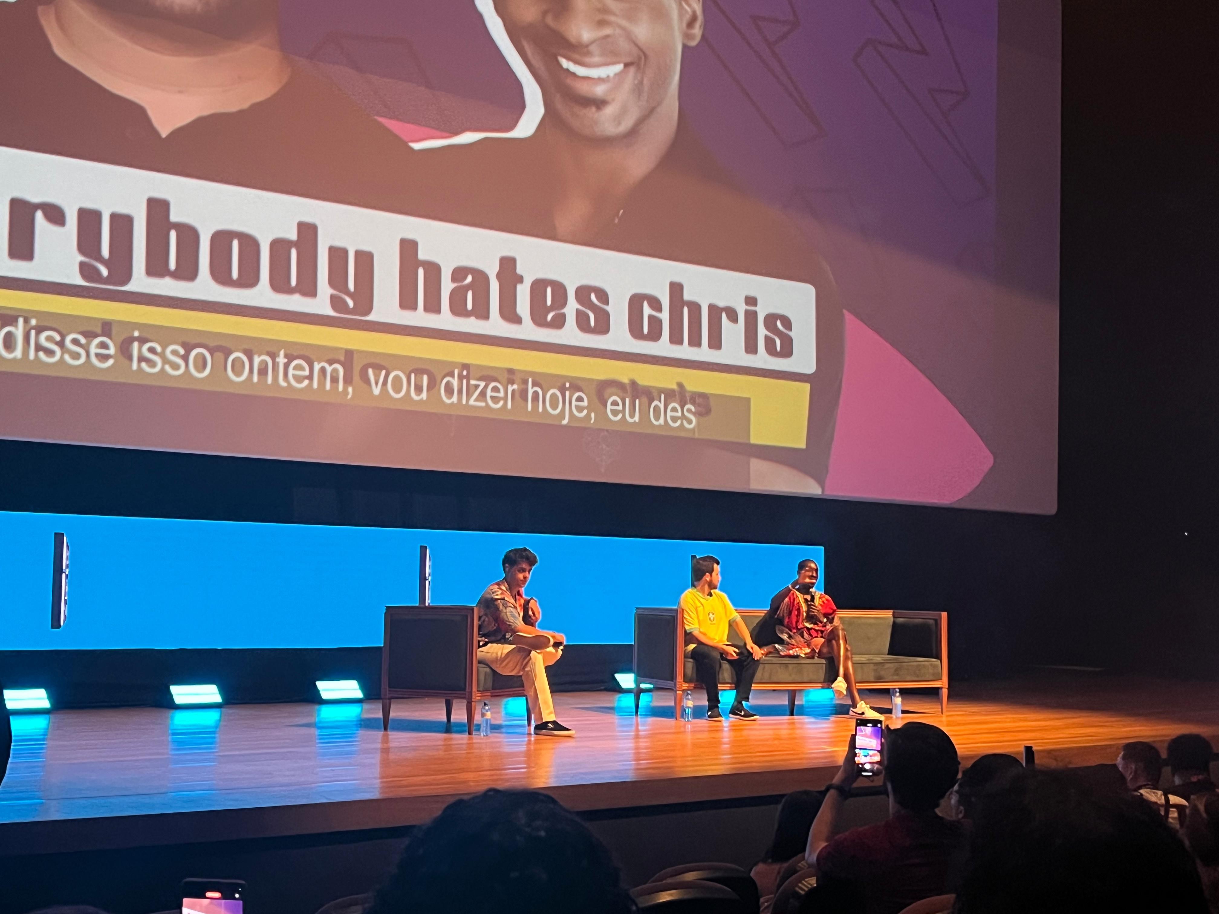 Vincent Martella e Mike Estrime, atores da série 