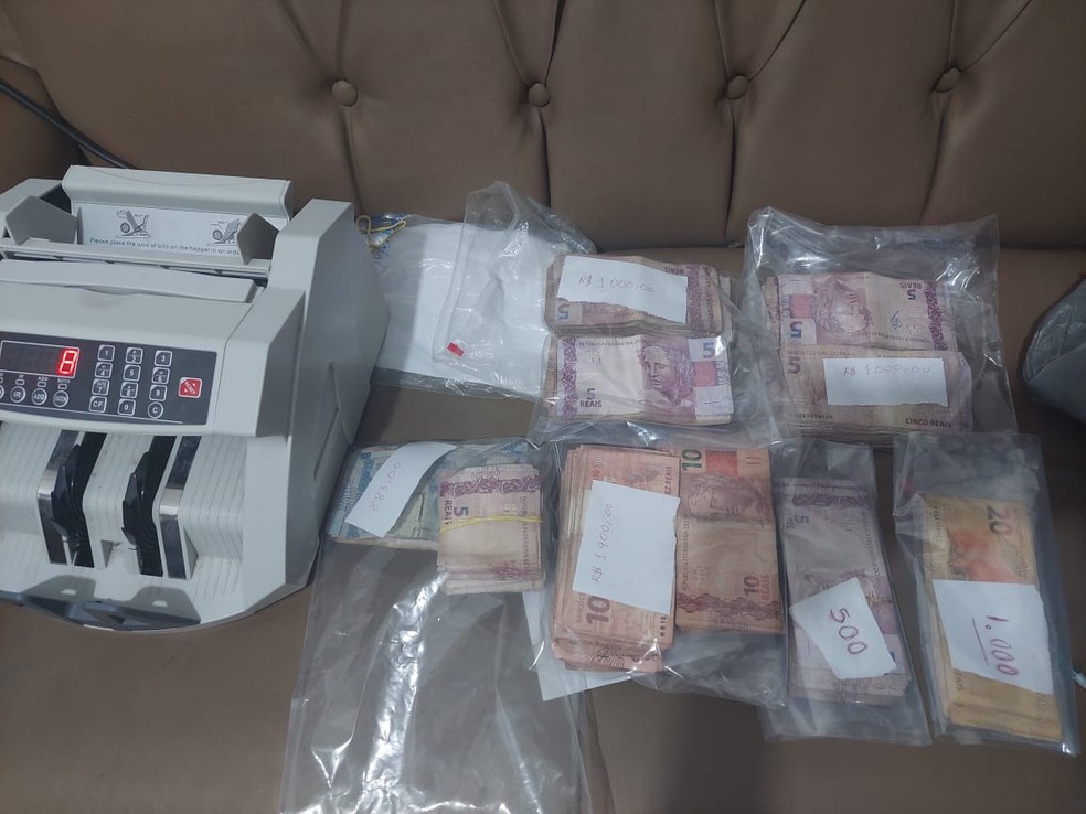 Dinheiro em espécie foi encontrado na operação Logro — Foto: Divulgação