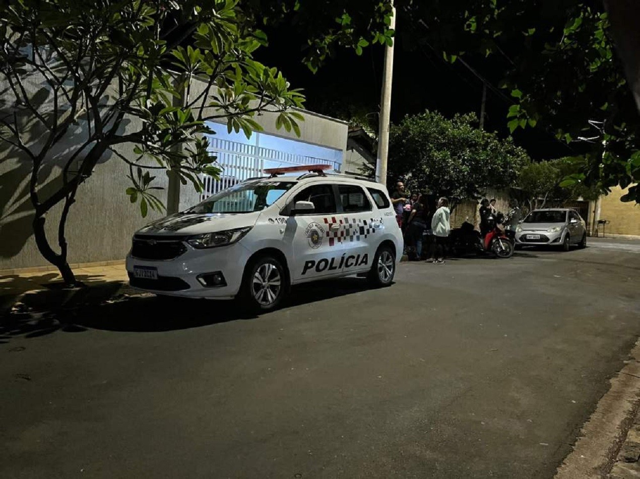 Homem é encontrado morto dentro de casa em Araçatuba; polícia apura possível choque elétrico