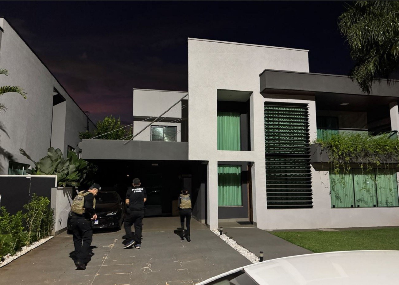 Grupo é investigado por aplicar golpe de R$ 9 milhões em investidor e gastar dinheiro com bens de luxo