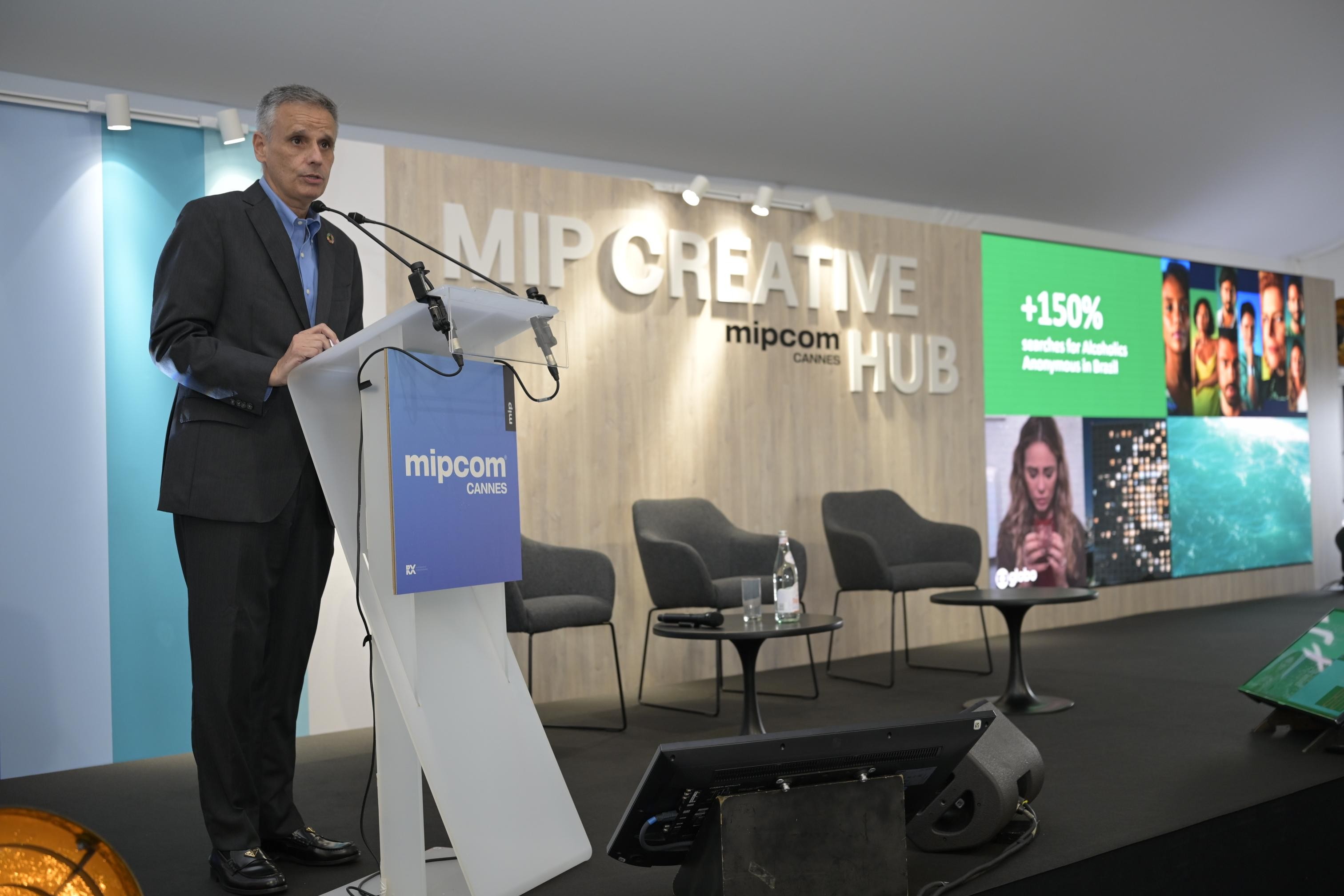 Manuel Belmar recebe reconhecimento concedido pelo MIPCOM e pela ONU à Agenda ESG da Globo