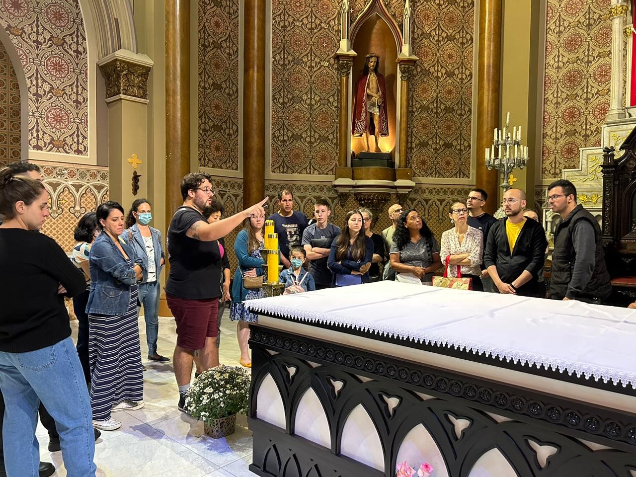 Catedral de Curitiba terá visitas guiadas mensais em 2026; veja como se inscrever