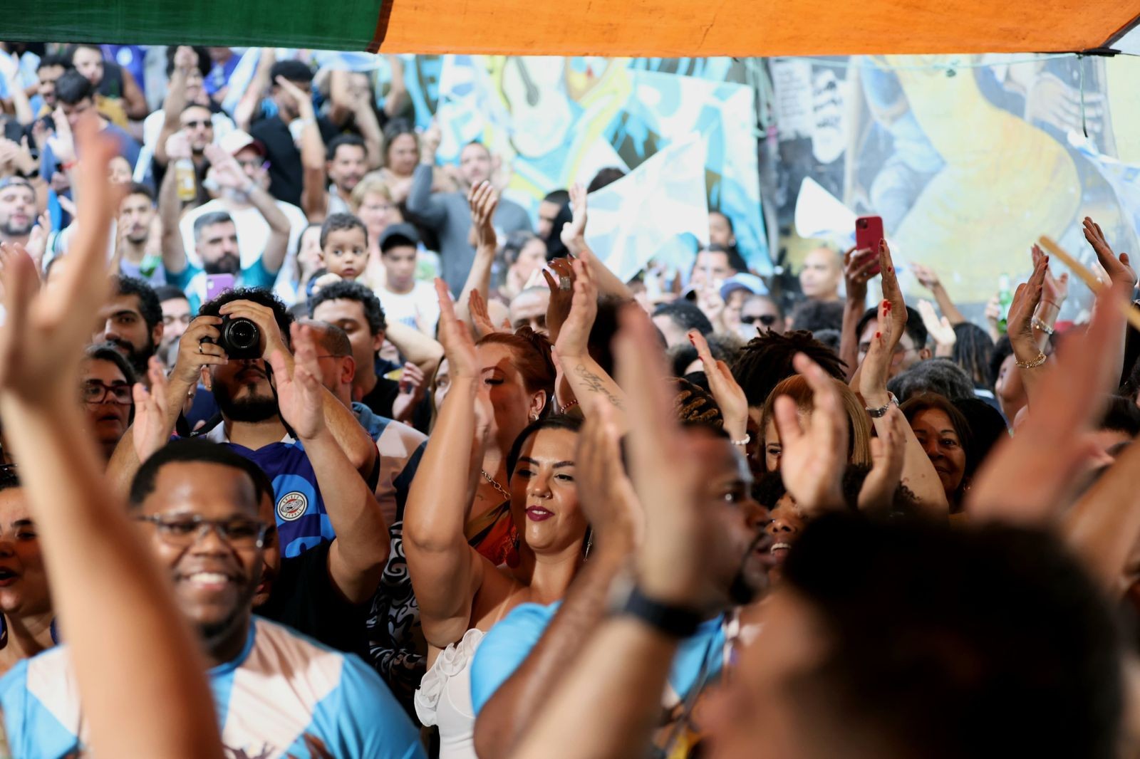 Vila Isabel e Unidos da Tijuca abrem série de finais de samba para o carnaval de 2026; veja programação