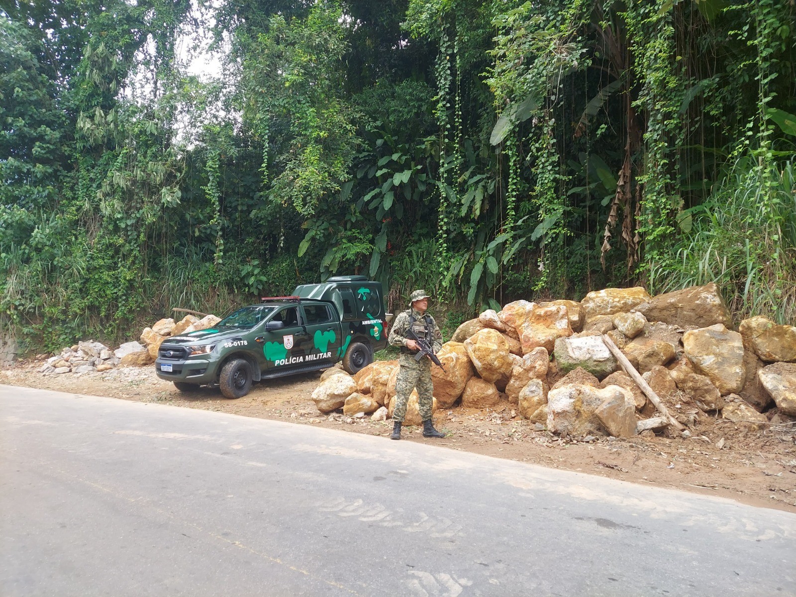 Denúncias levam polícia a encontrar áreas com degradação ambiental em Angra dos Reis