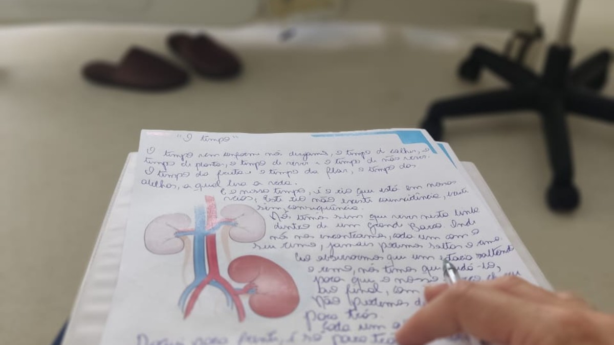 Projeto do Hospital São José José leva mensagens de carinho aos pacientes que aguardam por um transplante renal