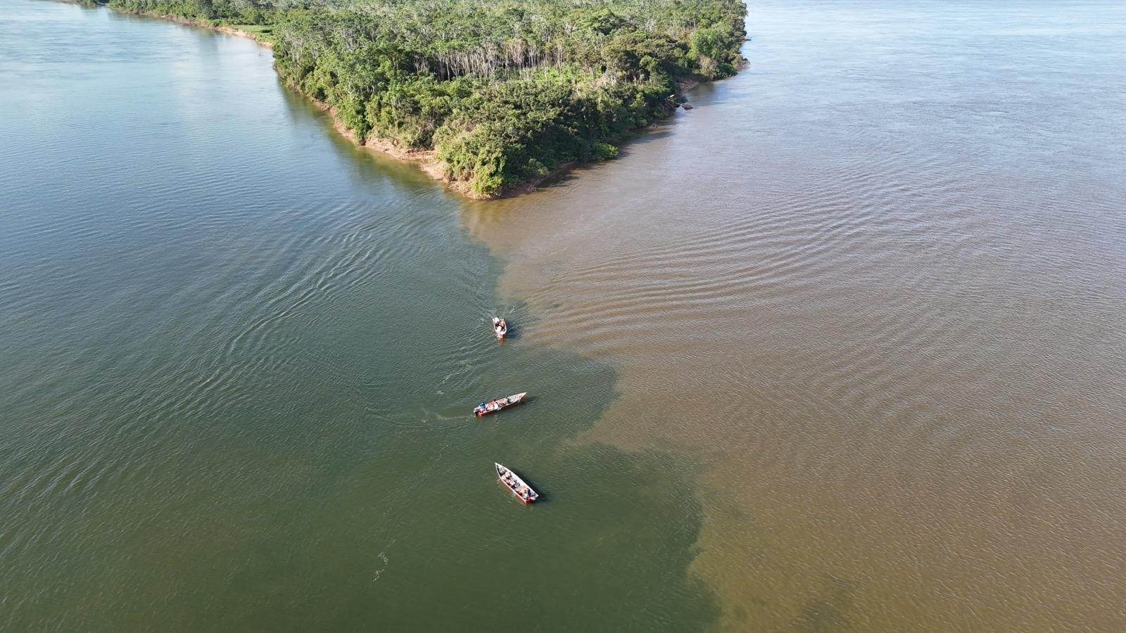 Conheça o espetáculo natural do encontro das águas dos rios Tocantins e Araguaia
