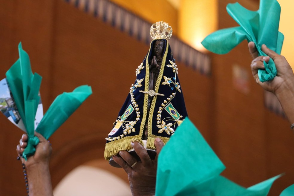 Imagem de Nossa Senhora no Santuário Nacional de Aparecida. — Foto: Gustavo Marcelino