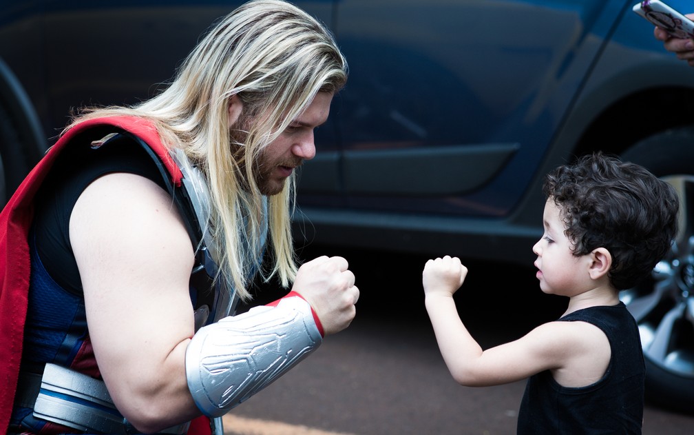 Thor brasileiro' realiza sonho de conhecer Chris Hemsworth, o Thor  original: 'Sou ainda mais fã do cara', Ribeirão Preto e Franca