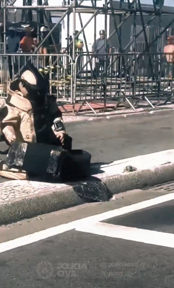 Artefato explosivo é encontrado em Copacabana