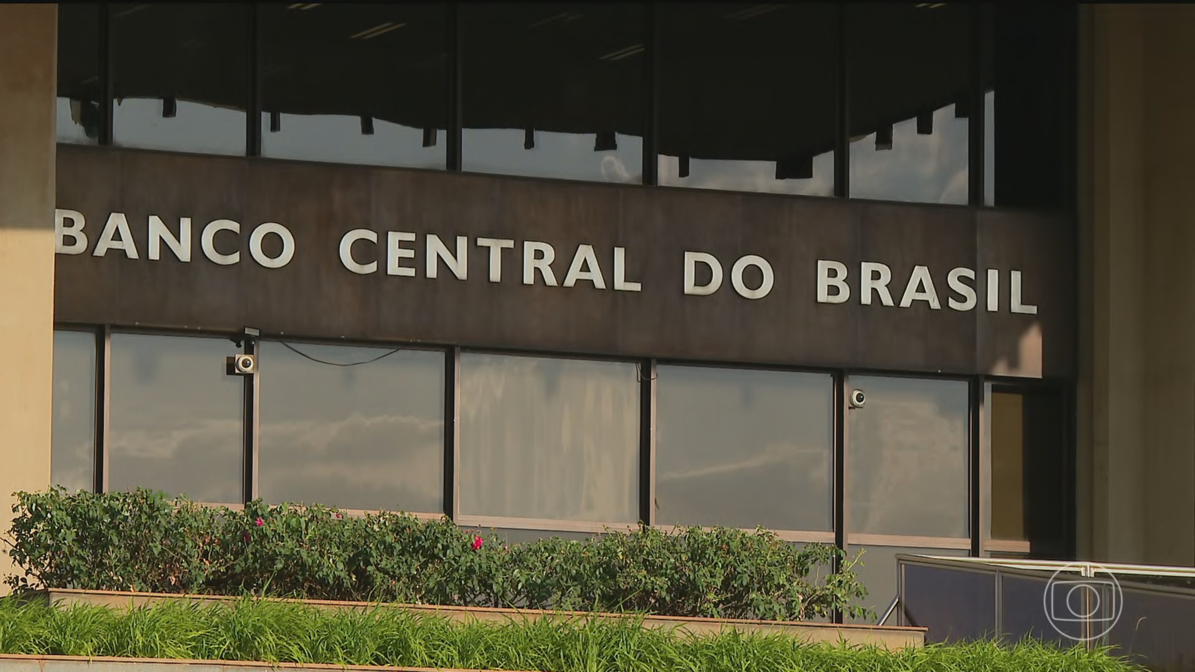 CCJ do Senado aprova PEC da autonomia financeira do BC